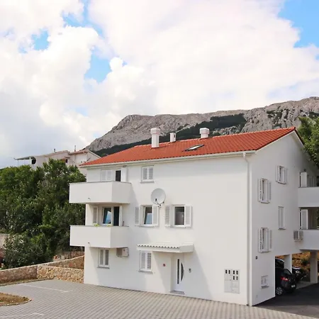 Lägenhet In Mit Eigener Terrasse By Interhome *