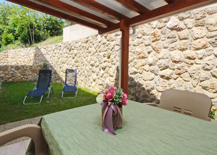 Apartament In Mit Eigener Terrasse By Interhome Baška