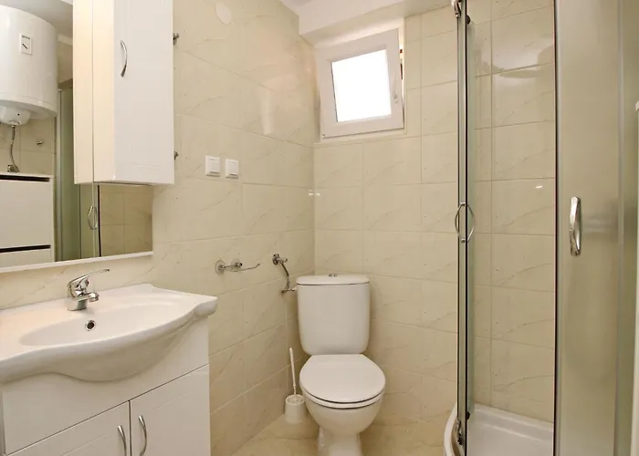 In Mit Eigener Terrasse By Interhome Apartament *