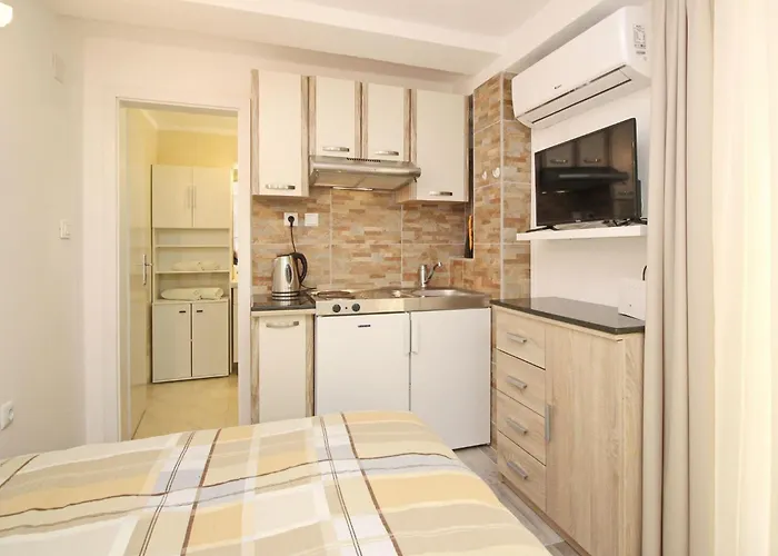 In Mit Eigener Terrasse By Interhome באסקה